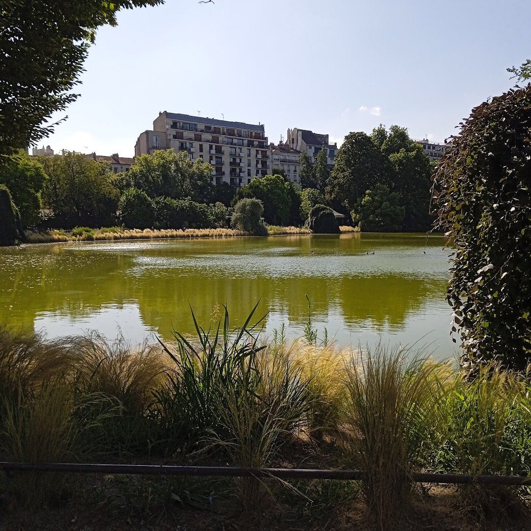Sentier du bord de l'Eau 1